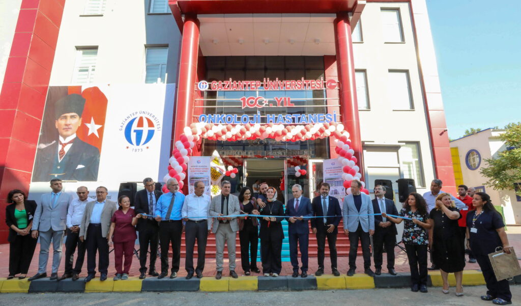 GAÜN 100. YIL ONKOLOJİ HASTANESİ VE RADYOTERAPİ MERKEZİ’NİN AÇILIŞI YAPILDI