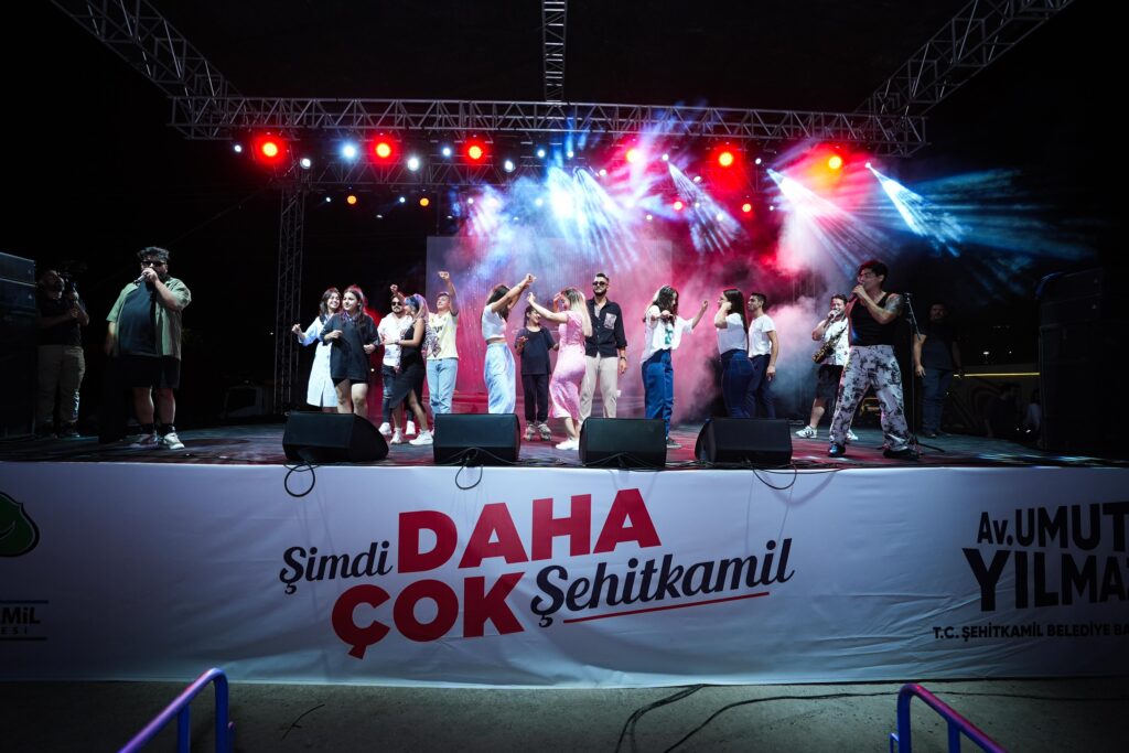 ŞEHİTKÂMİL’DE ZAFER COŞKUSU EYPİO İLE DEVAM ETTİ