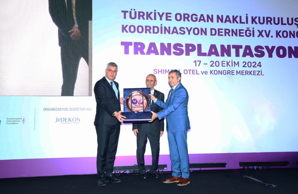 SAĞLIK BAKANI PROF. DR. MEMİŞOĞLU GAÜN EV SAHİPLİĞİNDE GERÇEKLEŞTİRİLEN KONGREDE KONUŞTU