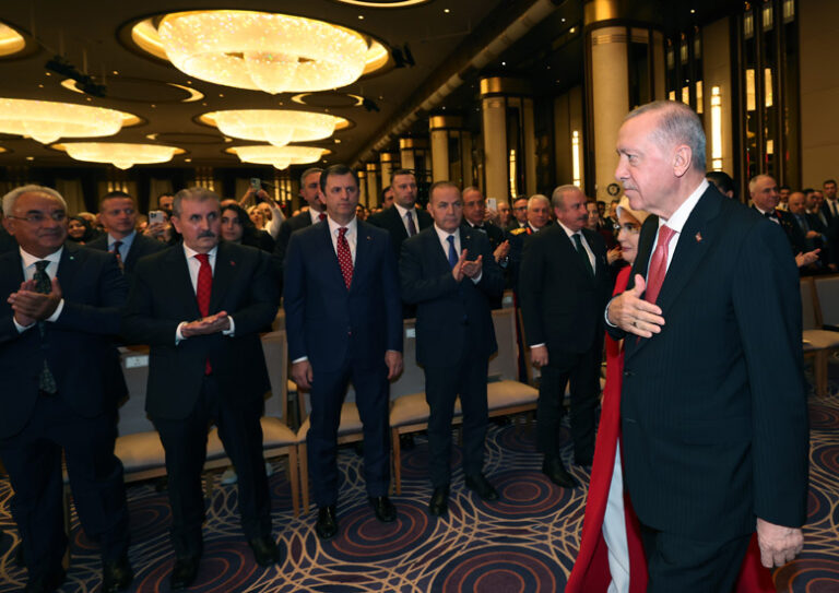 Cumhurbaşkanı Erdoğan başkanlığındaki devlet erkanı Anıtkabir’i ziyaret etti