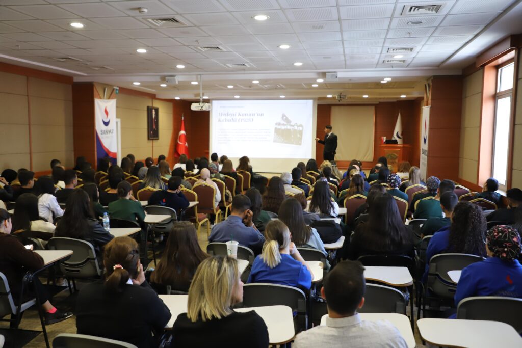 SANKO ÜNİVERSİTESİ’NDE CUMHURİYET BAYRAMI TÖRENİ DÜZENLENDİ