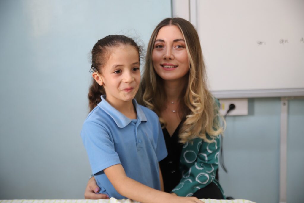 ŞAHİNBEY BELEDİYESİ’NİN DESTEK OLDUĞU ECRİN İŞİTME CİHAZIYLA BAŞARIYA ULAŞTI