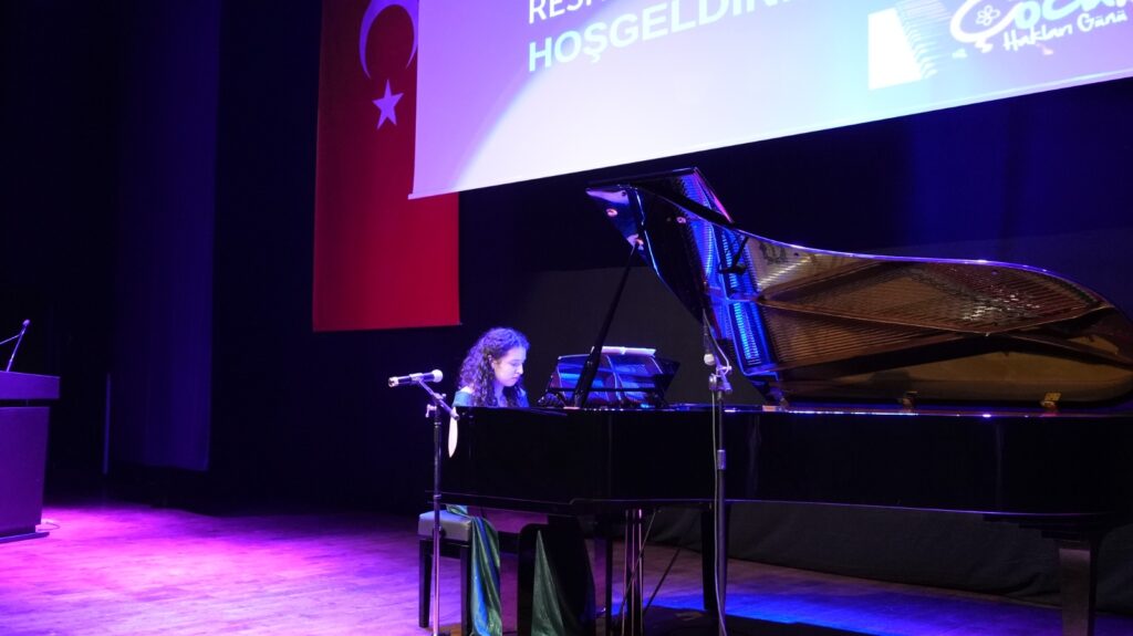ŞEHİTKÂMİL’DEN DÜNYA ÇOCUK HAKLARI GÜNÜ’NE ÖZEL KONSER
