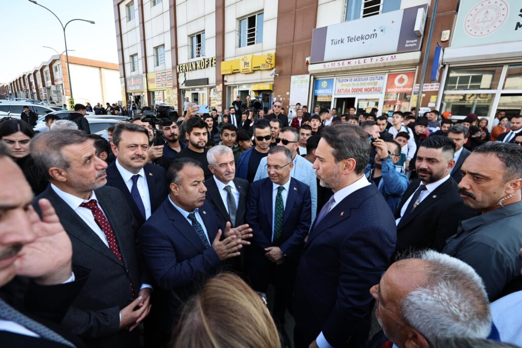 BAKAN BAYRAKTAR’DAN ŞAHİNBEY BELEDİYESİ’NİN HİZMETLERİNE TAM NOT