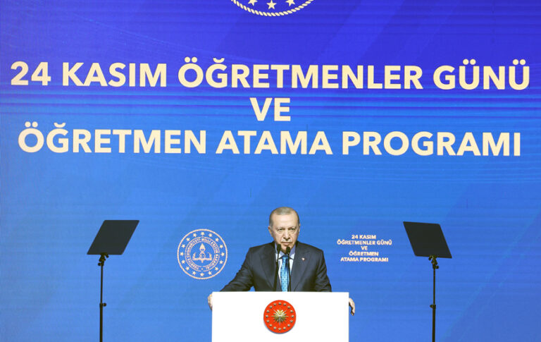 Cumhurbaşkanı Erdoğan: “20 bin öğretmenin ataması yapıldı”