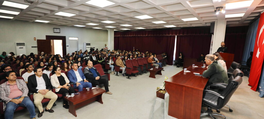 GAÜN’DE CUMHURİYET PANELİ