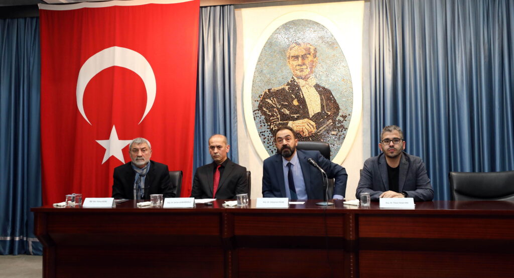 GAÜN’DE ATATÜRK CUMHURİYET VE SANAT PANELİ