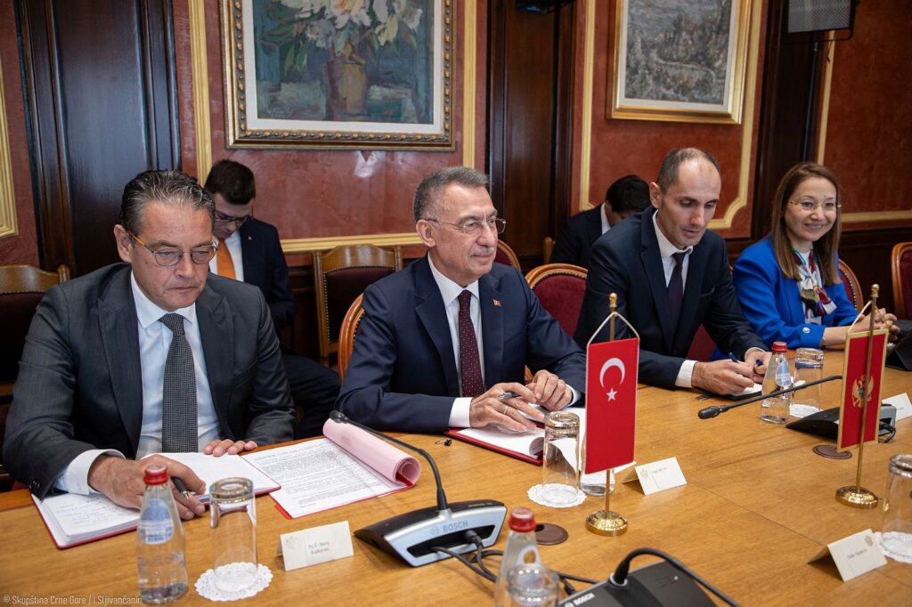 BAKBAK: KARADAĞ İLE İŞ BİRLİĞİMİZİ GÜÇLENDİRİYORUZ