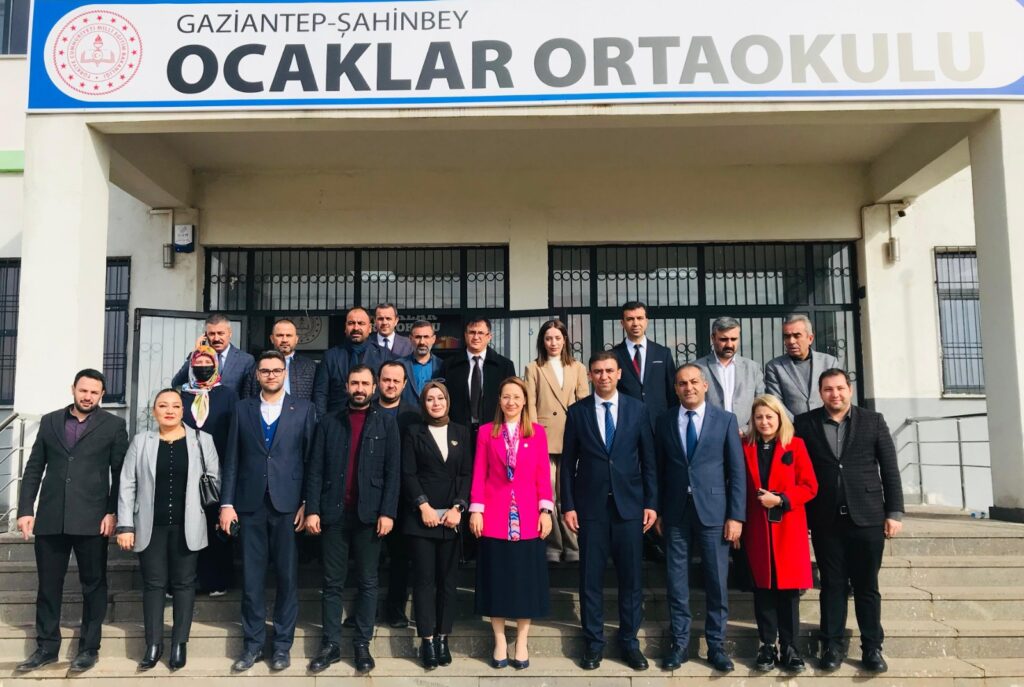 BAKBAK’TAN ÖĞRETMENLERE ANLAMLI ZİYARET
