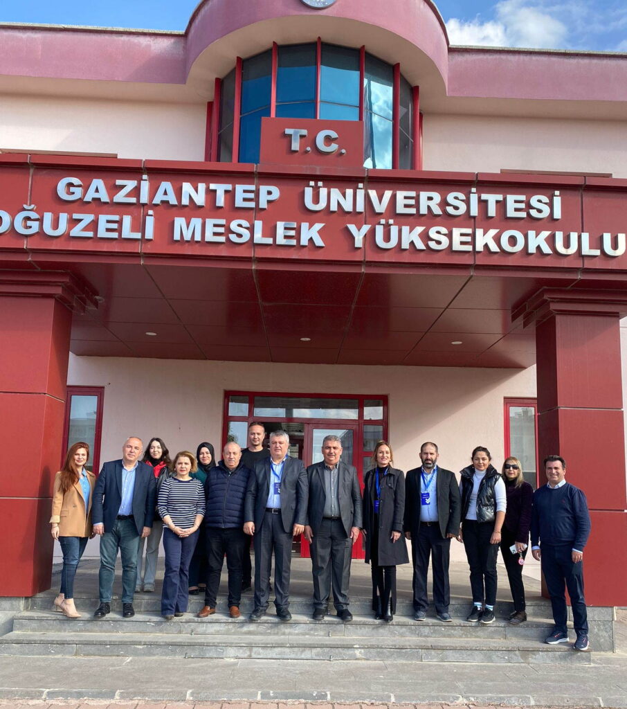 MEDEK DEĞERLENDİRME TAKIMI OĞUZELİ MYO İSG VE LOJİSTİK PROGRAMLARINI ZİYARET ETTİ