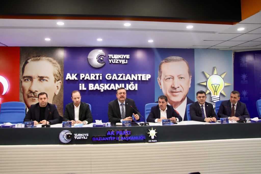 İL BAŞKANI FEDAİOĞLU, “AK PARTİ’NİN TÜRKİYE YÜZYILI VİZYONU BÜYÜK İŞLERE İMZA ATACAK”
