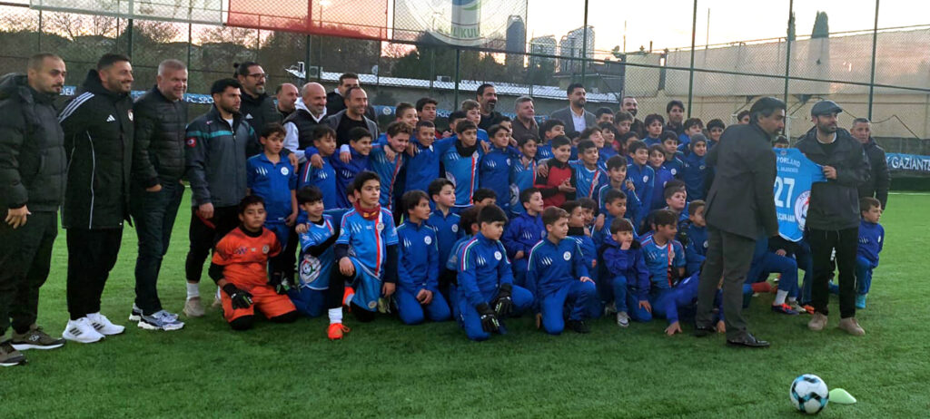 Selçuk İnan’dan FC Sporland’a Destek Ziyareti