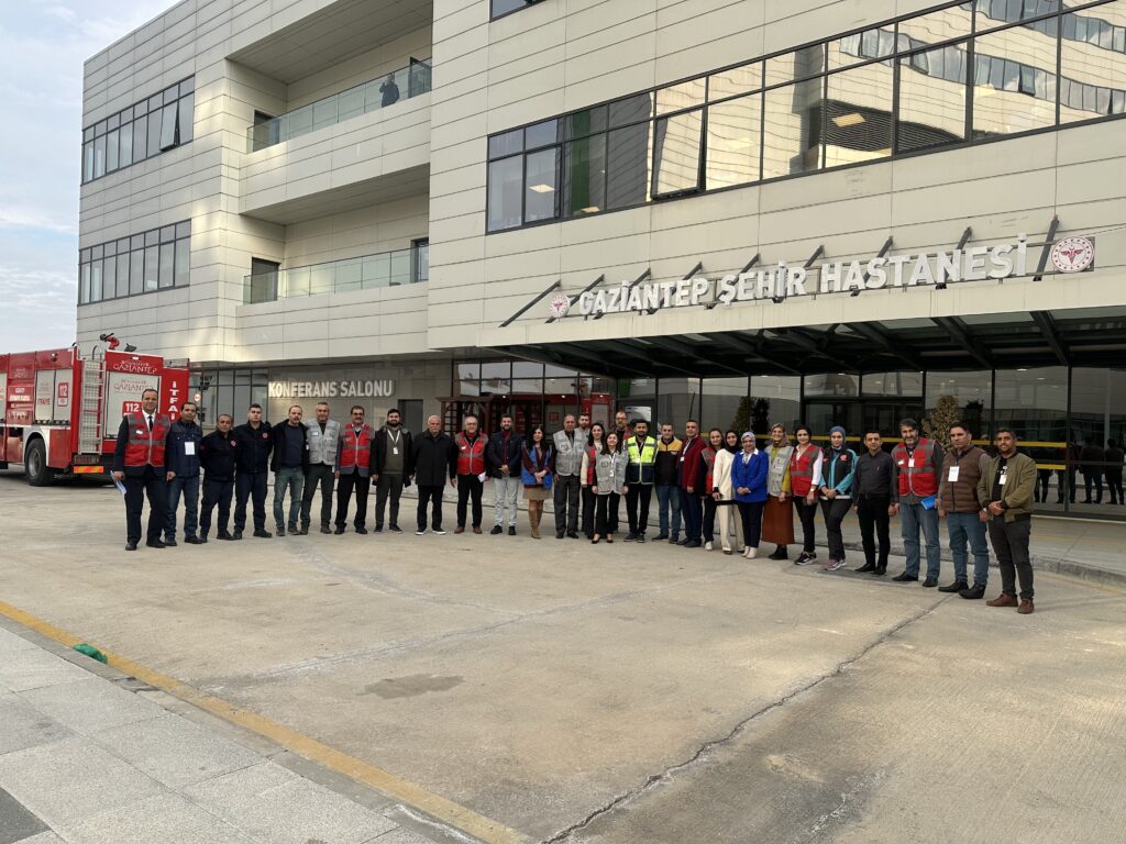GAZİANTEP ŞEHİR HASTANESİNDE HAP (HASTANE AFET PLANI) TATBİKATI GERÇEKLEŞTİ