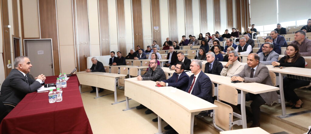 GAÜN İKTİSADİ VE İDARİ BİLİMLER FAKÜLTESİ AKADEMİK KURUL TOPLANTISI GERÇEKLEŞTİ
