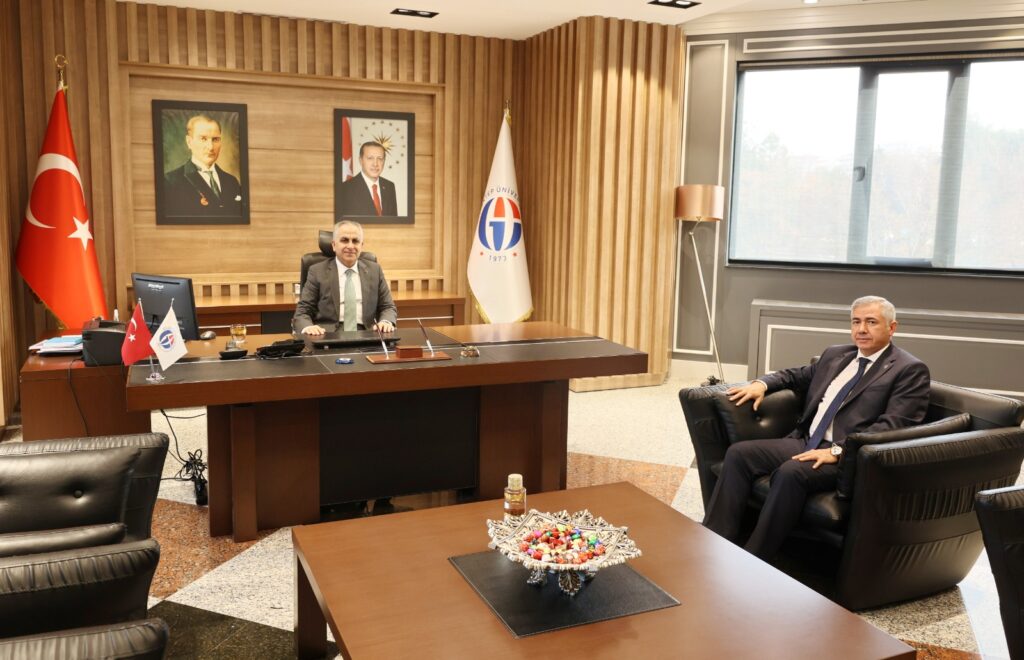 GAZİANTEP SOSYAL GÜVENLİK İL MÜDÜRÜ GAÜN REKTÖRÜDOĞAN’I ZİYARET ETTİ