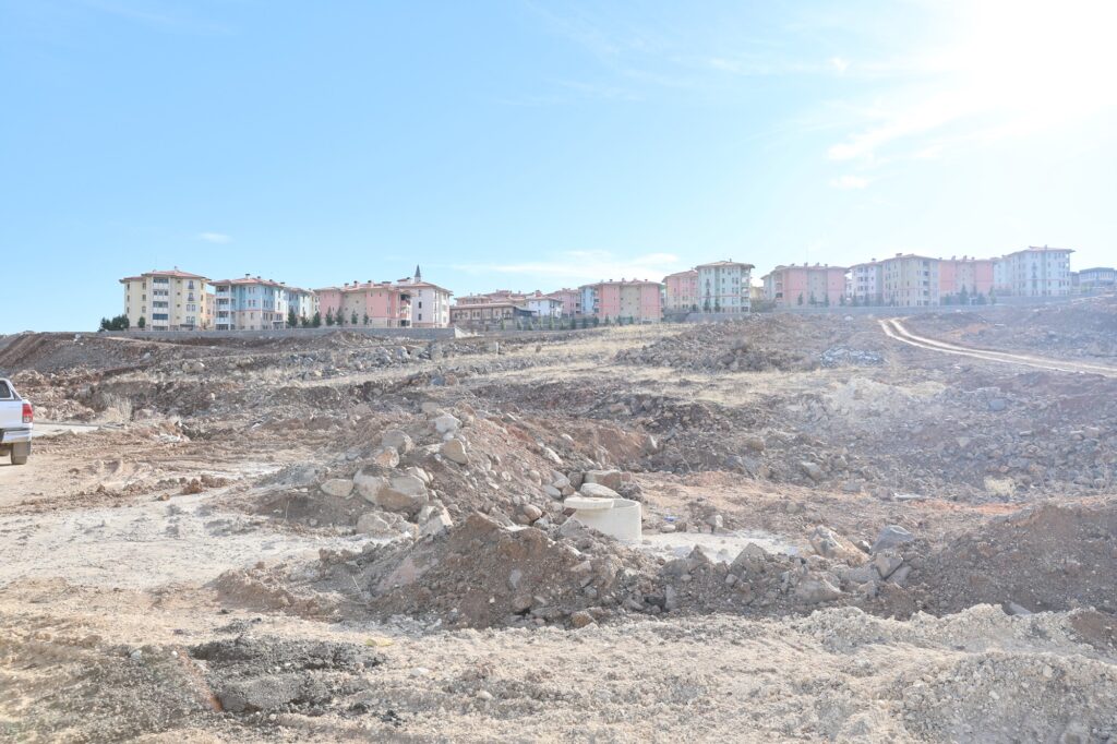 KUZEYŞEHİR’DE TÜRKİYE’NİN EN BÜYÜK MİLLET BAHÇELERİNDEN BİRİ YAPILIYOR