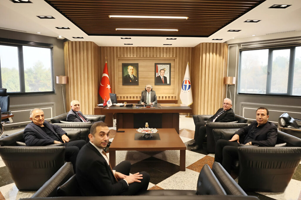 ORGANİZE SANAYİ BÖLGESİ HEYETİNDEN REKTÖR DOĞAN’A ZİYARET