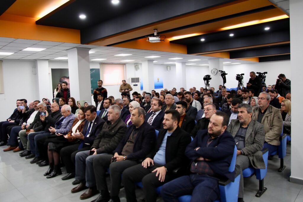 İL BAŞKANI FEDAİOĞLU, BÜYÜK KONGRE ÖNCESİ BASINLA BULUŞTU