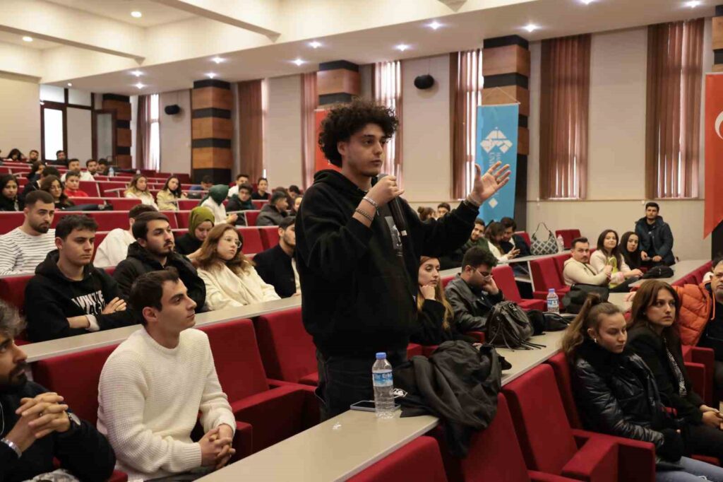 Öğrenci toplulukları için ‘ÜNİDES’ proje bilgilendirme toplantısı yapıldı