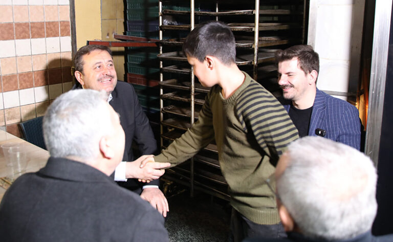 İL BAŞKANI FEDAİOĞLU, GAZİANTEP’İ KARIŞ KARIŞ GEZİYOR