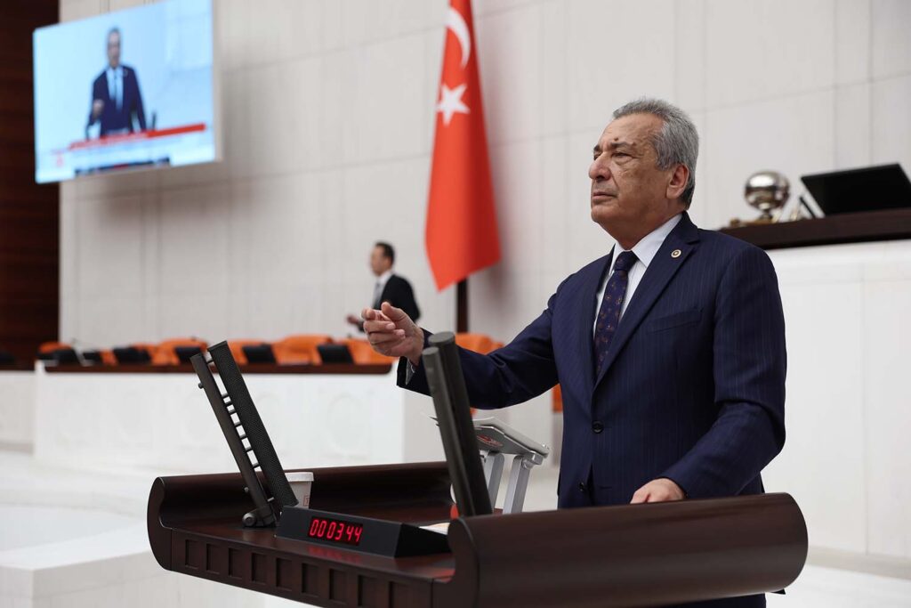 Hasan Öztürkmen: “Gaziantep’i üretimin yıldızı yapalım”