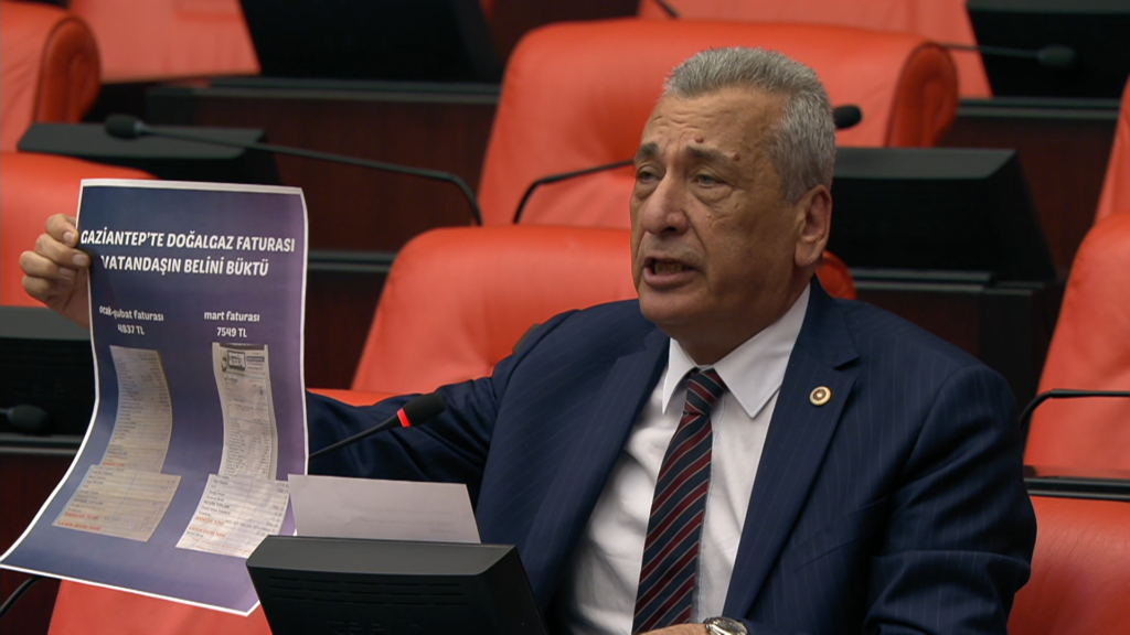Hasan Öztürkmen, Gaziantep’teki doğalgaz faturalarını Meclis gündemine taşıdı