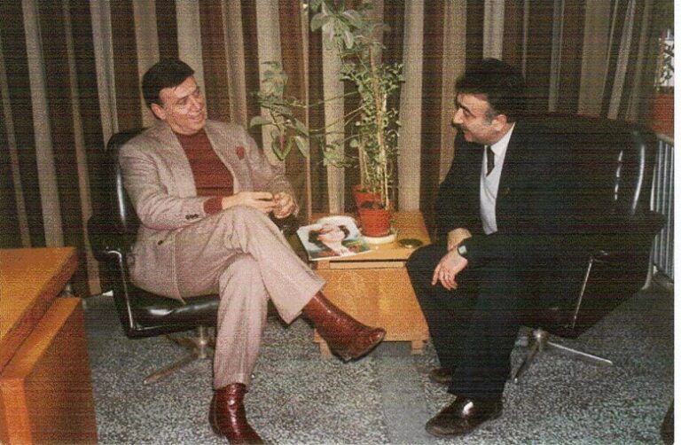 M. Erhan Durukan: “ÖZAY GÖNLÜM’ÜN YARENİ İLE YARENLİK”