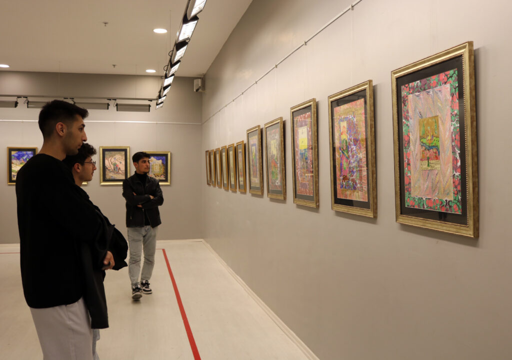 RESSAM ALEV BURHANOĞLU SANKO SANAT GALERİSİ’NDE SERGİ AÇTI