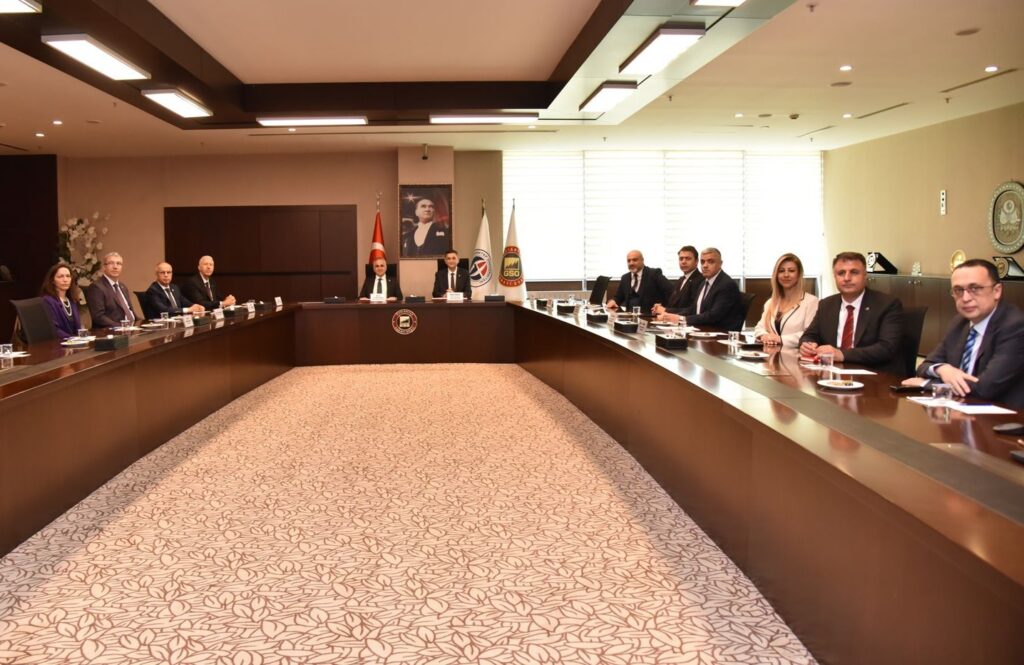 GSO İLE GAÜN ARASINDA BİLİMSEL İŞ BİRLİĞİ PROTOKOLÜ İMZALANDI