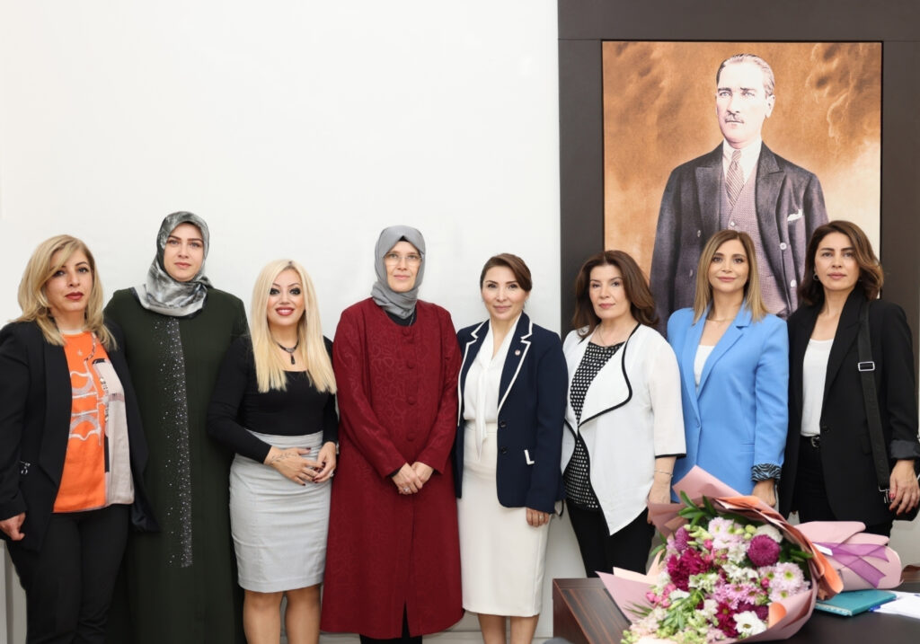 Anneler Günü Arifesinde Anlamlı Buluşma: Kadınlar El Ele, Yürek Yüreğe