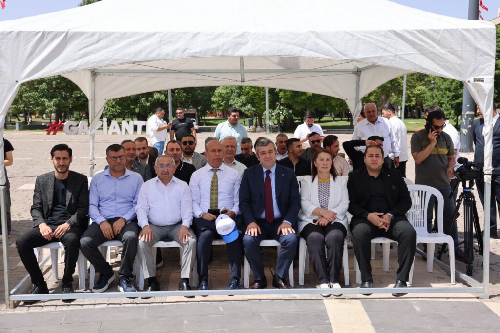 AK PARTİ GAZİANTEP İL TEŞKİLATI, UTANÇ TARİHİ 27 MAYIS’I UNUTMADI
