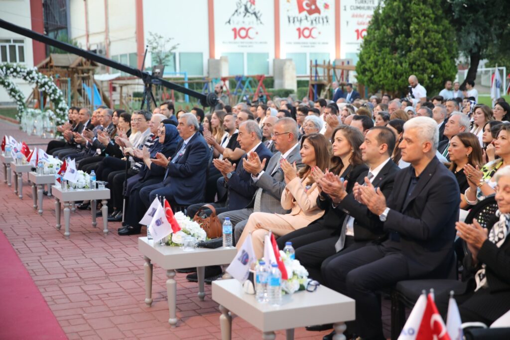 SANKO OKULLARI’NDA MEZUNİYET HEYECANI