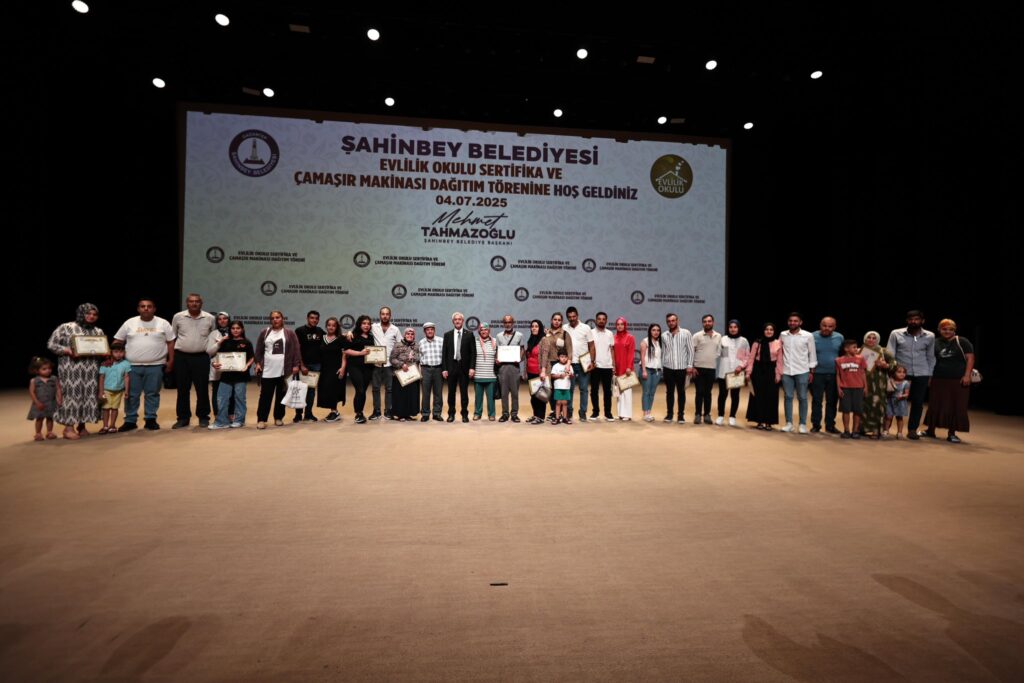 AİLE OLMANIN BİLİNCİ EVLİLİK OKULU’NDA ÖĞRETİLİYOR