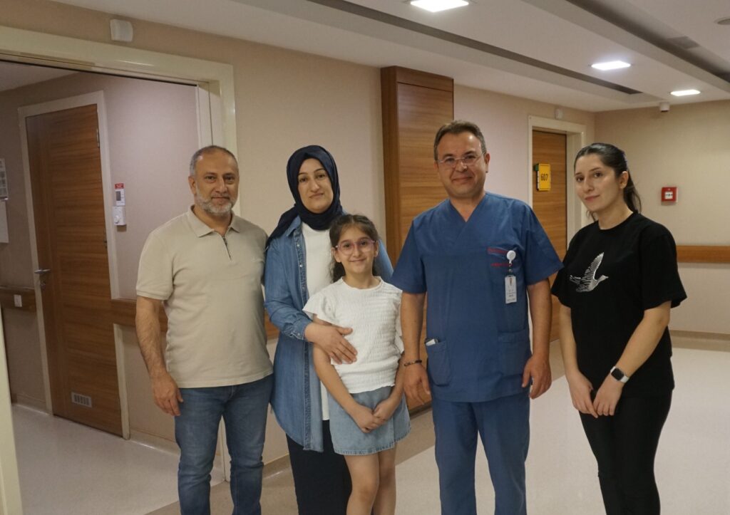 500’DEN FAZLA TAŞLA YAŞADI: YILLAR SÜREN AĞRININ ALTINDAN ŞAŞIRTAN TEŞHİS ÇIKTI