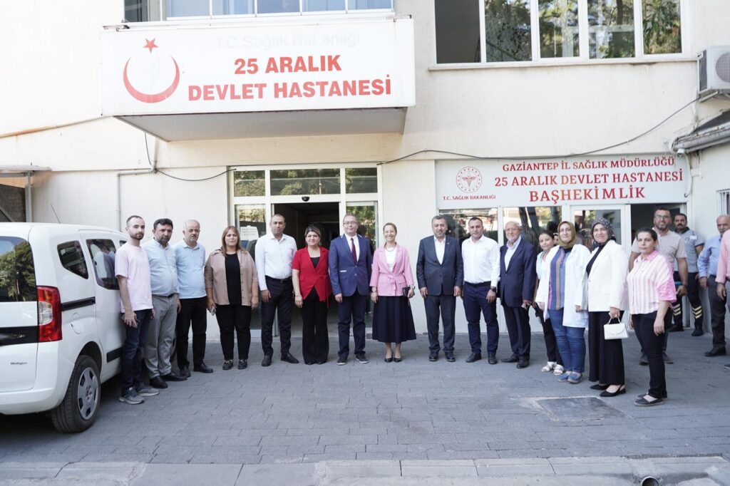 MİLLETVEKİLİ DERYA BAKBAK’TAN 25 ARALIK DEVLET HASTANESİ’NE ZİYARET