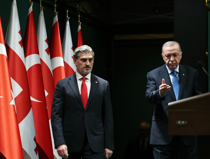 “Türkiye ve Gürcistan olarak bölgemizde ve ötesinde iş birliği ve kalkınma için omuz omuza hareket etmeye devam edeceğiz”