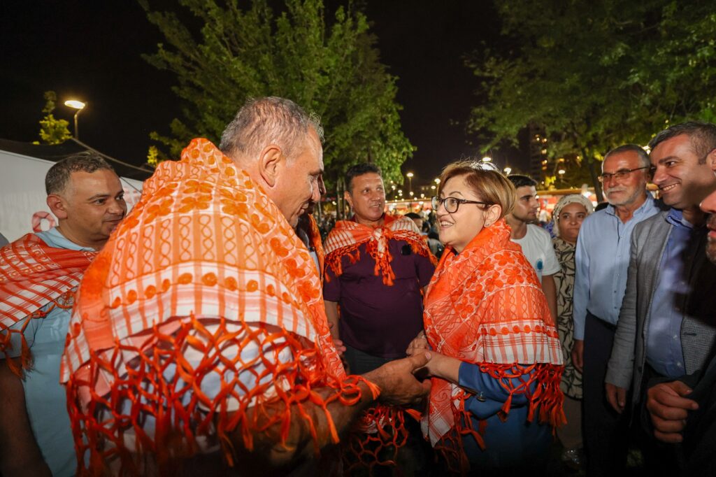 9. HEMŞEHRİ DERNEKLERİ FESTİVALİNİN RESMİ AÇILIŞI YAPILDI