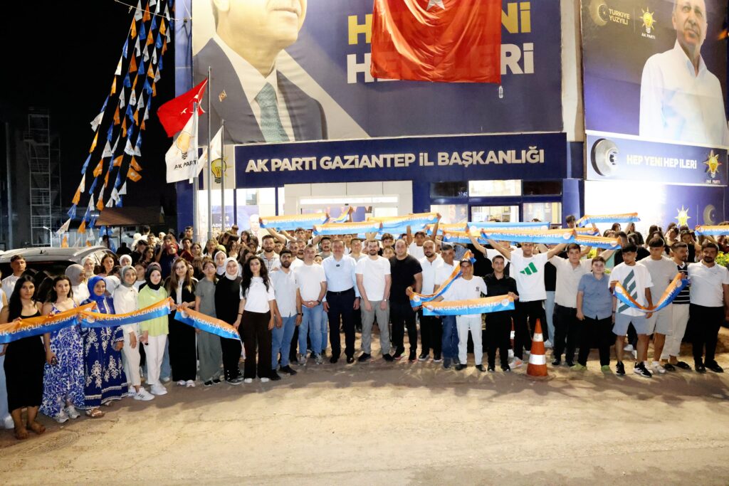 AK PARTİ GAZİANTEP’TEN MALAZGİRT ÇIKARMASI