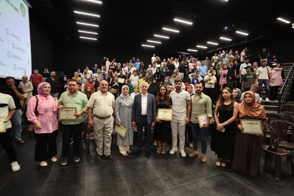 EVLİLİK OKULUNU TAMAMLAYAN 481 ÇİFT SERTİFİKALARINI ALDI