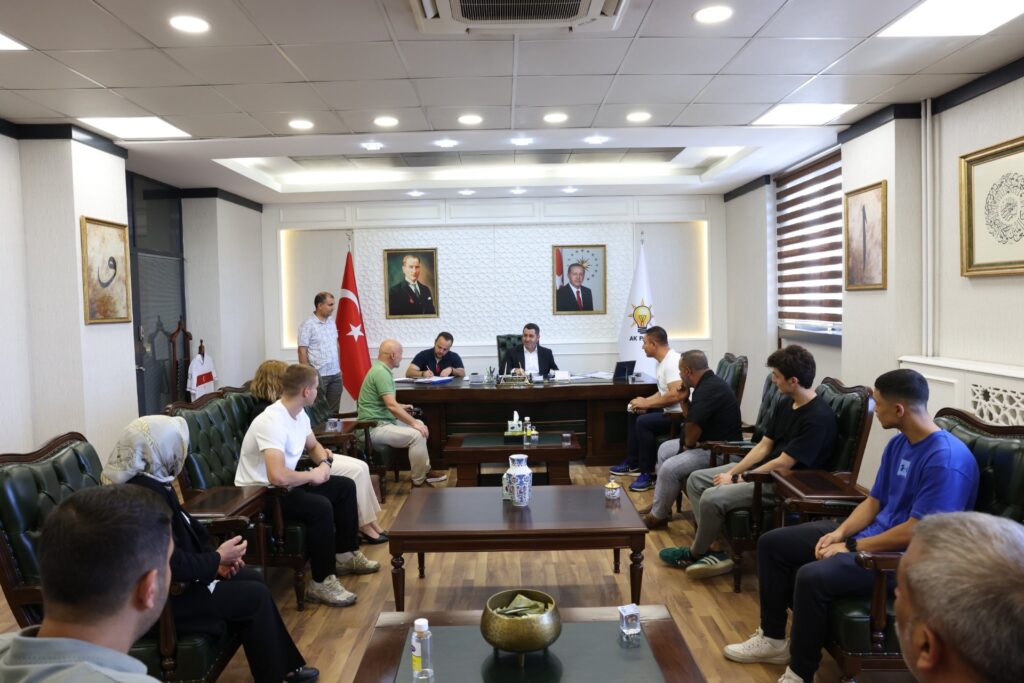 AK Parti Gaziantep İl Başkanlığı’nda  “Açık Kapı Hasbihal” Programı Gerçekleşti