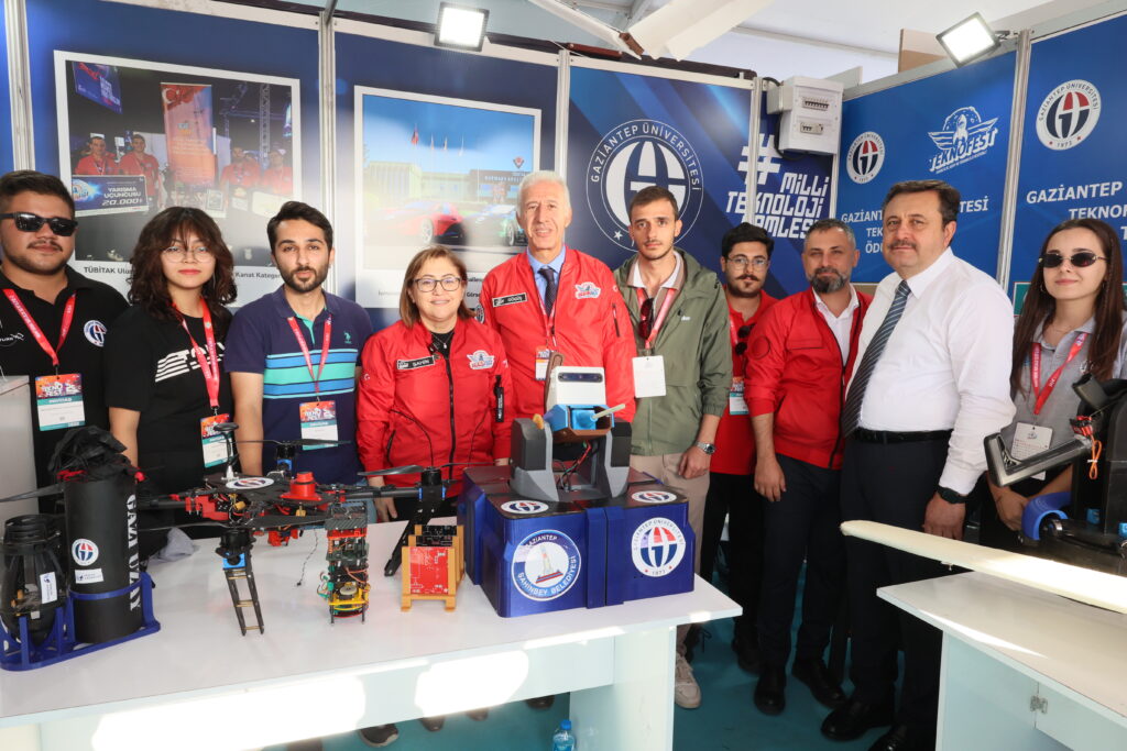 BAŞKAN ŞAHİN, TEKNOFEST 2025’TE GAÜN STANDINI ZİYARET ETTİ