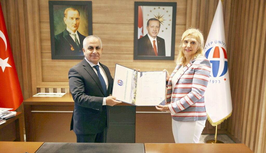 GAÜN HUKUK FAKÜLTESİ DEKANLIĞINA YENİ ATAMA YAPILDI