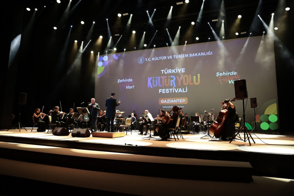 KÜLTÜR YOLU FESTİVALİ GASTROANTEP İLE GAZİ ŞEHİR DÜNYA SAHNESİNDE!