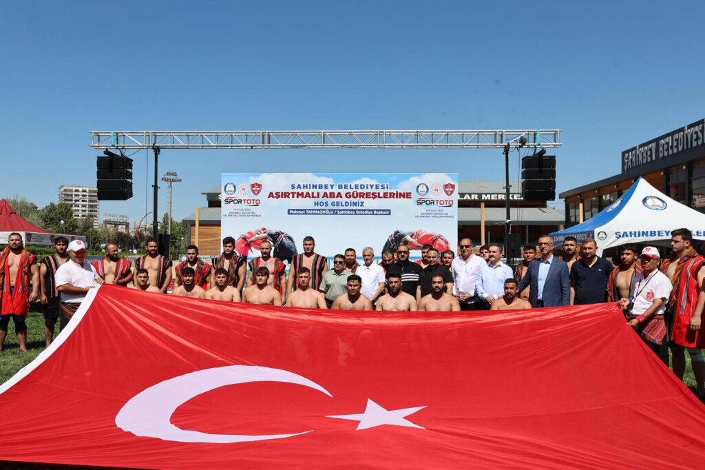 ABA GÜREŞİ TÜRKİYE ŞAMPİYONASI ŞAHİNBEY ER MEYDANINDA YAPILDI