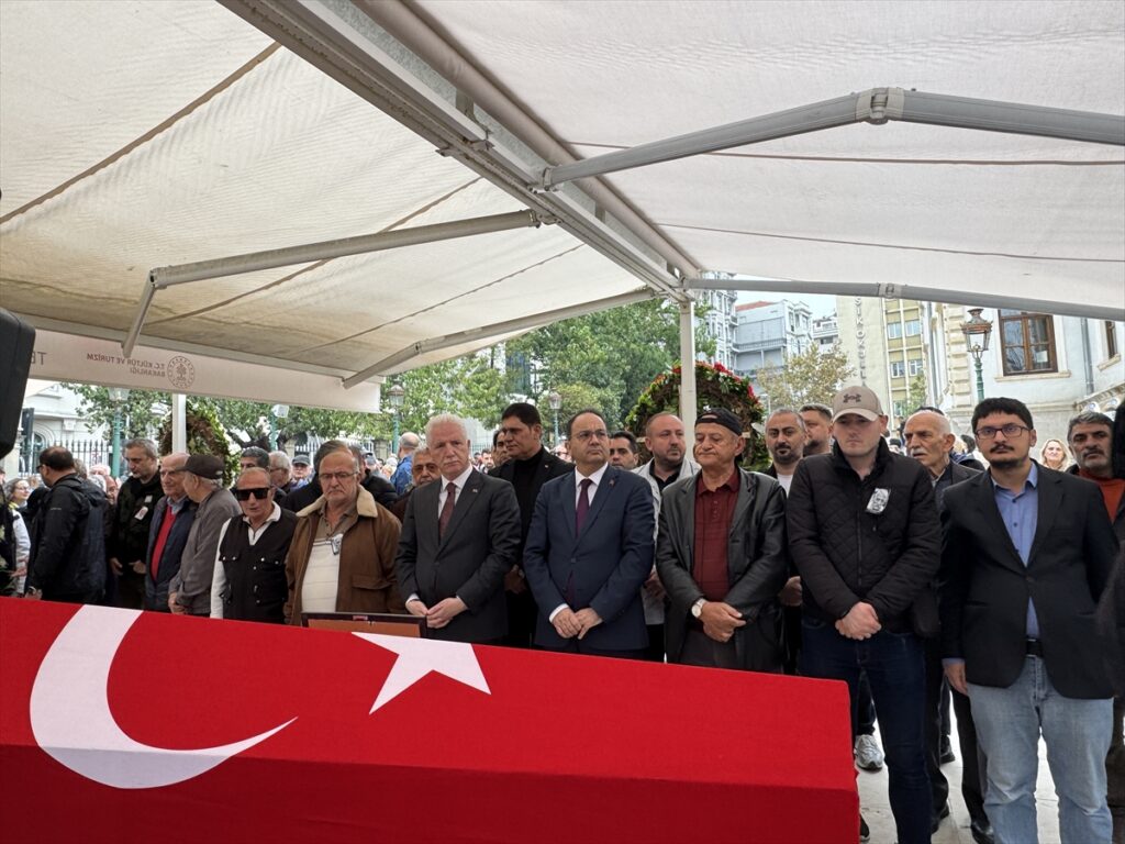 Arif Erkin Güzelbeyoğlu son yolculuğuna uğurlandı