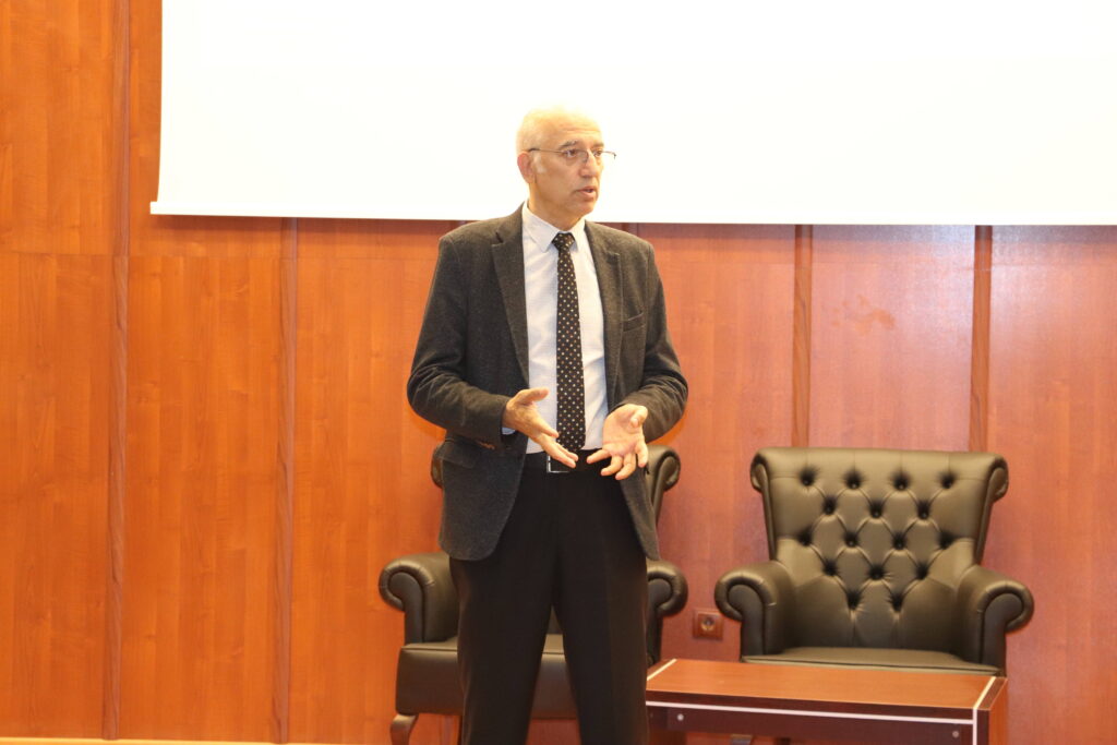 GAÜN NACİ TOPÇUOĞLU MYO’DA TANIŞMA TOPLANTISI GERÇEKLEŞTİRİLDİ