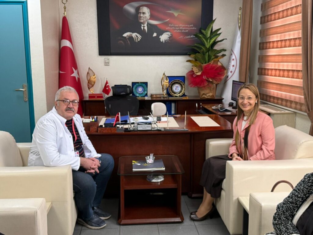 DERYA BAKBAK’TAN ŞEHİTKAMİL DEVLET HASTANESİ’NE ZİYARET