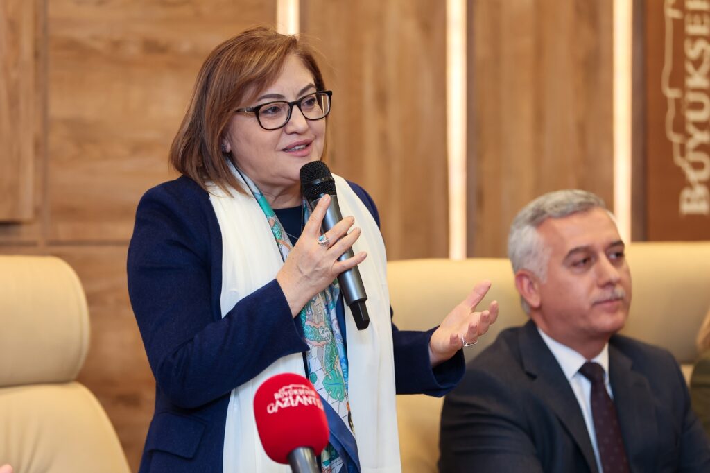 ŞAHİN:“RAMAZAN, BİRLİKTELİĞİMİZİ, BİR ARADA OLMA GÜCÜMÜZÜ PEKİŞTİRECEKTİR”