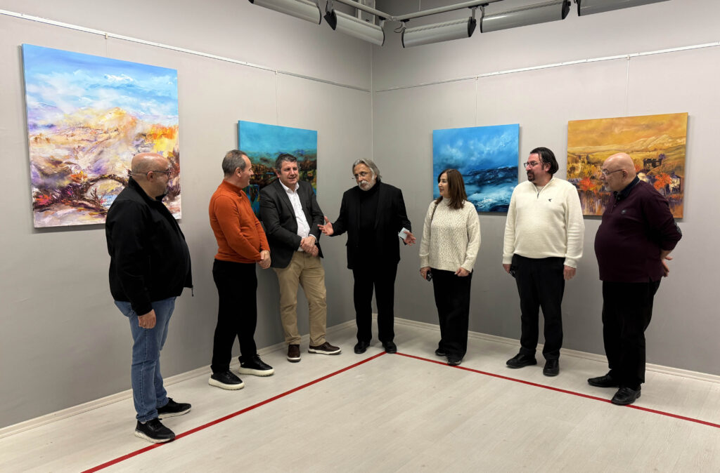 RESSAM CEMİL CANDAŞ, “SESSİZLİĞİN RENK DİLİ” TEMALI SERGİ AÇTI