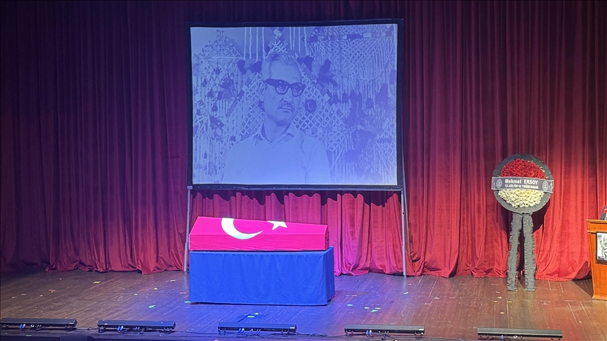 Oyuncu Arif Erkin Guzelbeyoglu son yolculuguna ugurlandi -1-